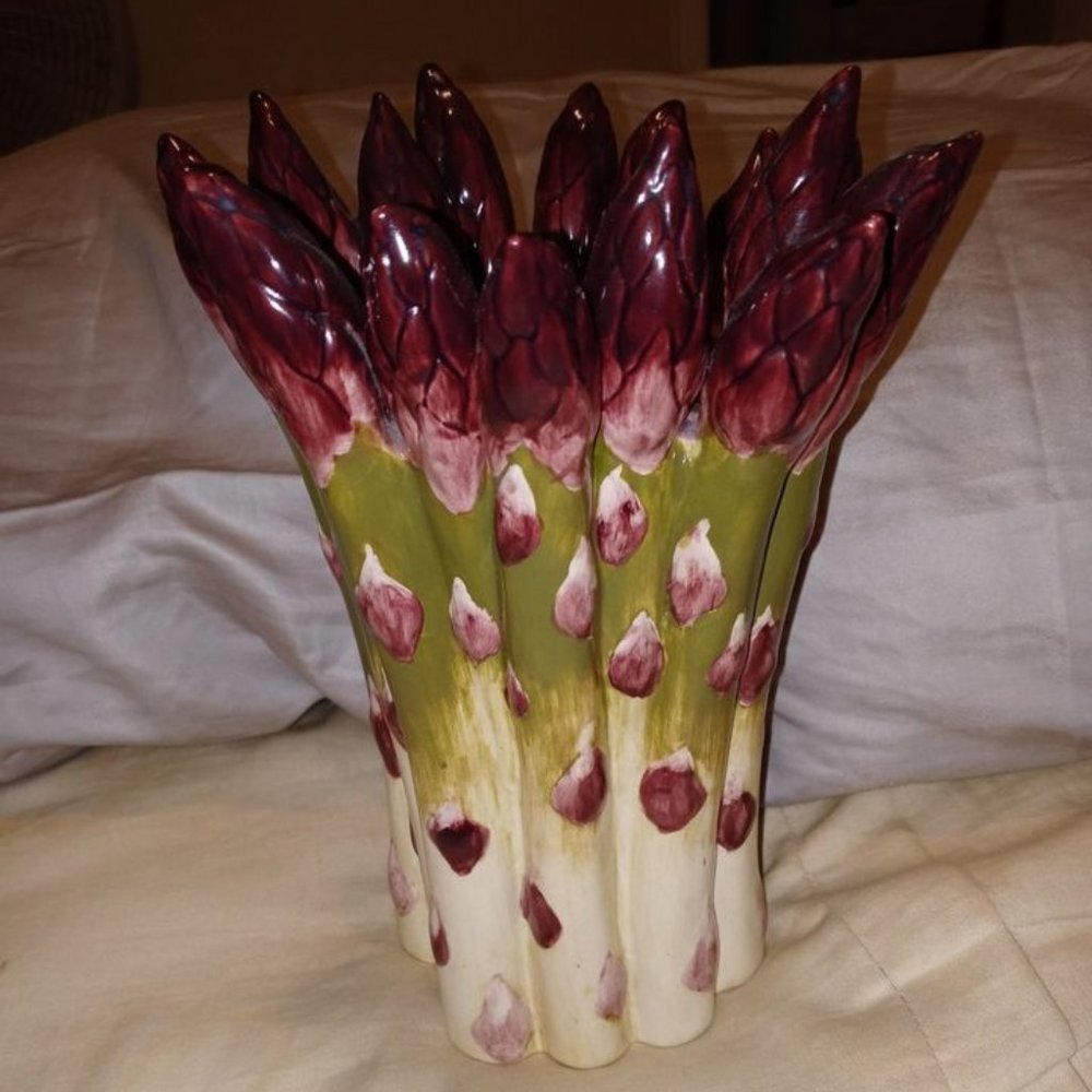 Blue Sky Asparagus Vase
